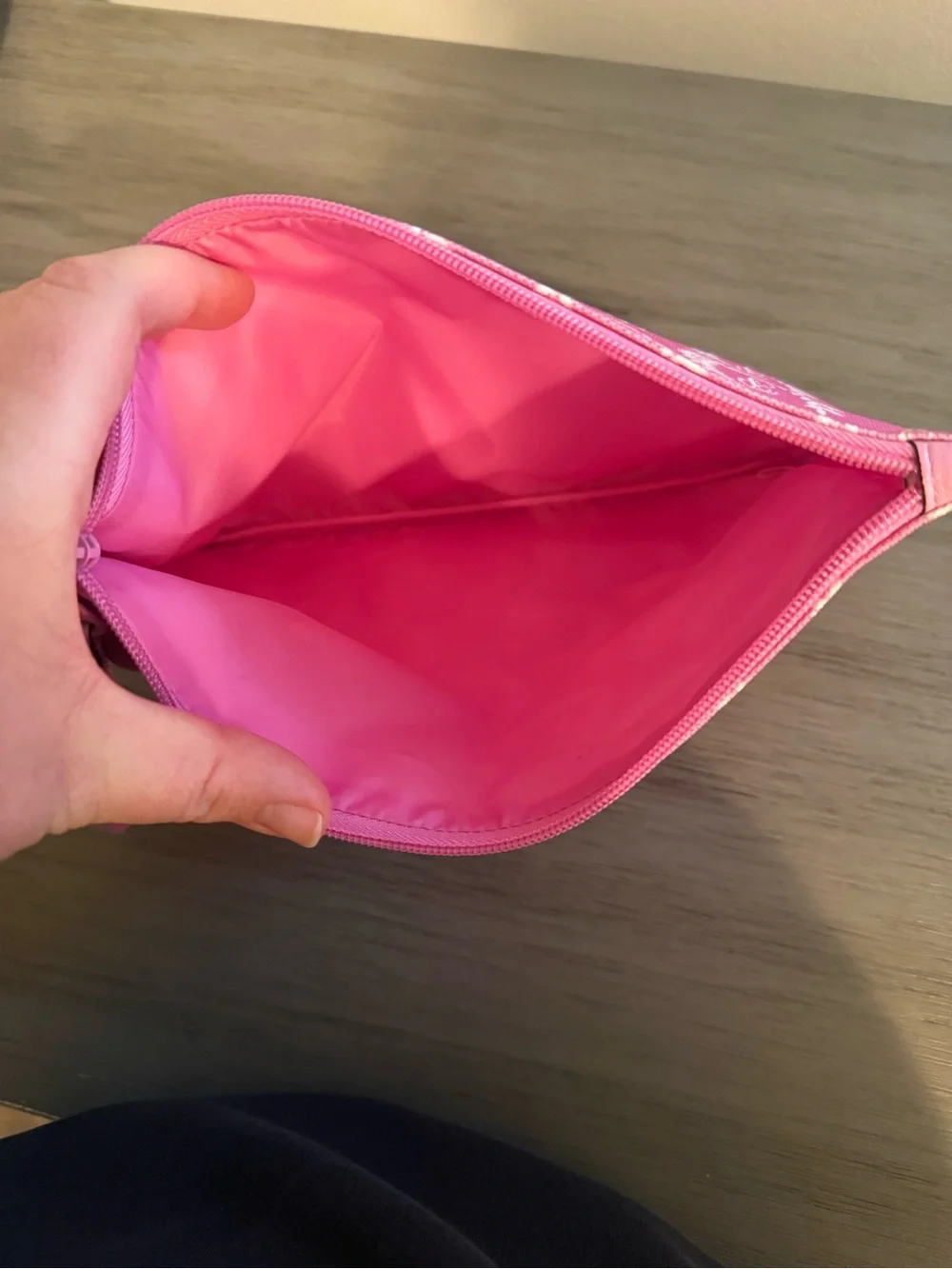 VS Pink Printed Wristlet Pouch